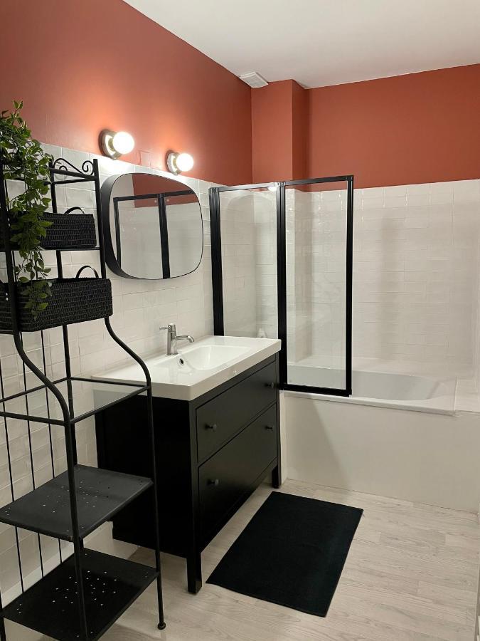 Appartement Aux Pieds Du Palais Des Papes. Avignon Luaran gambar