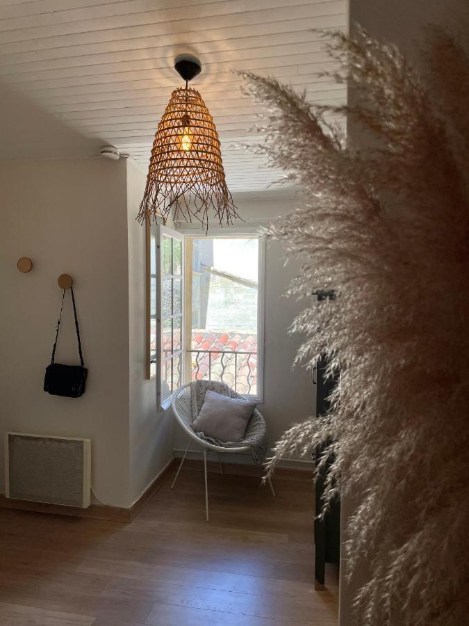 Appartement Aux Pieds Du Palais Des Papes. Avignon Luaran gambar