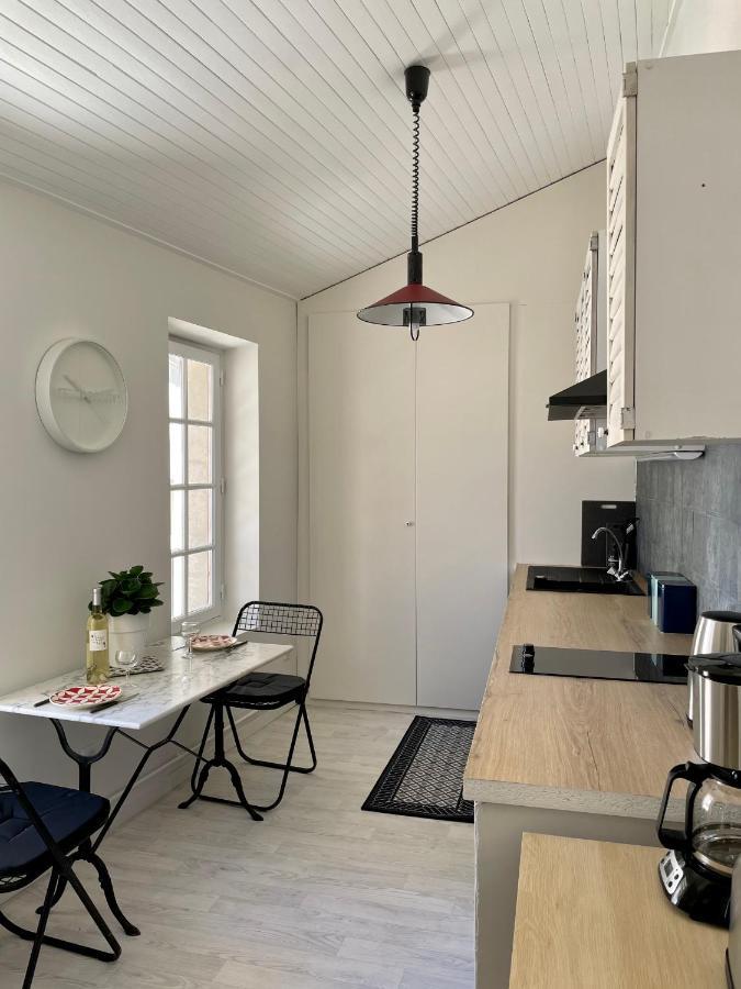 Appartement Aux Pieds Du Palais Des Papes. Avignon Luaran gambar